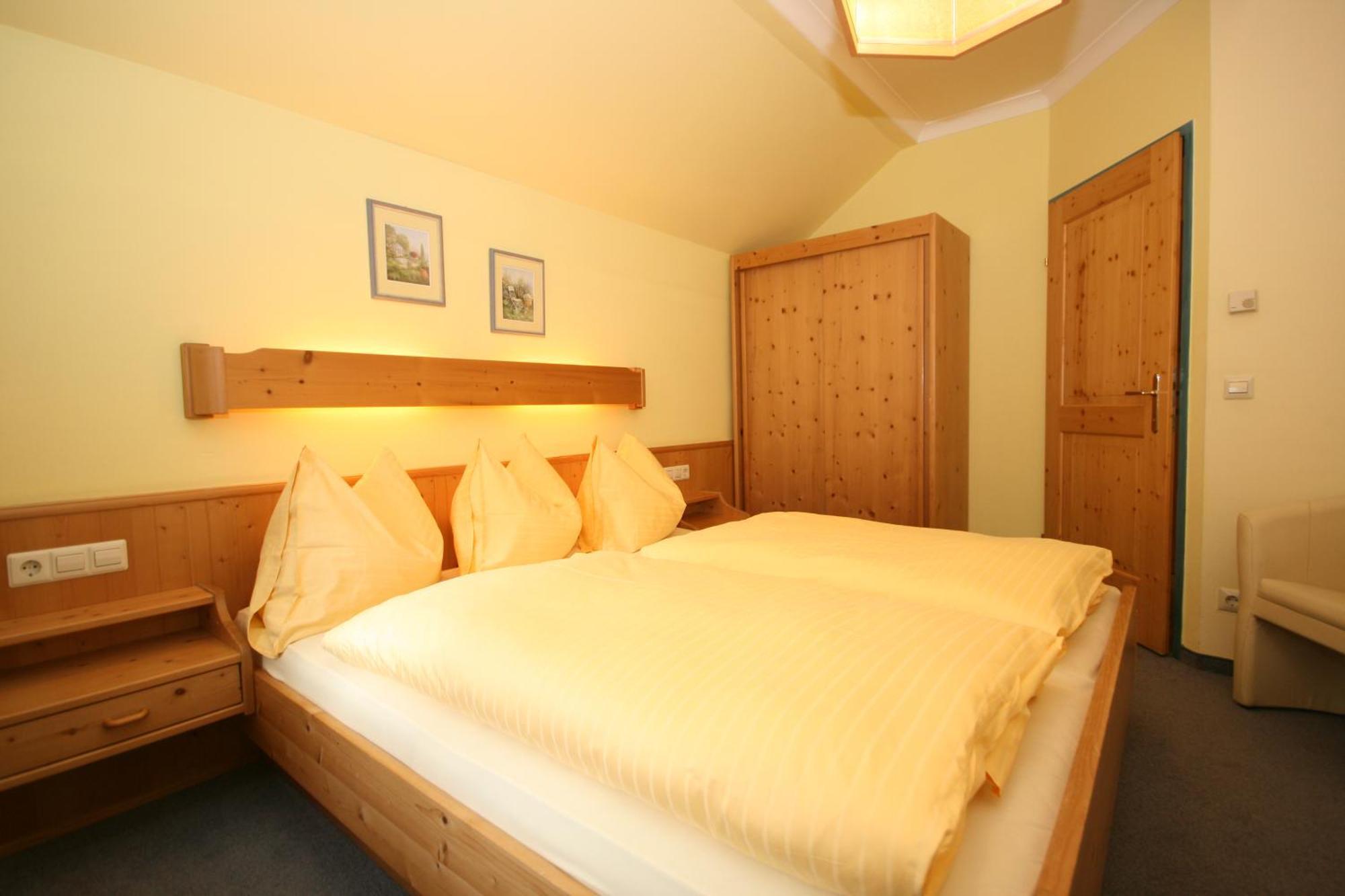 Gaestehaus Katharina Schladming Room photo